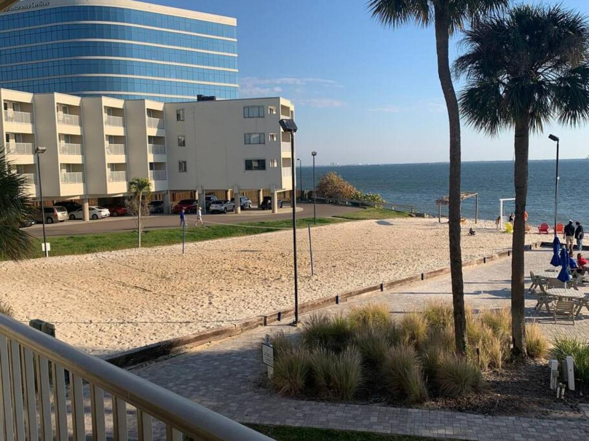 Bay Views From Your Balcony Beach Resort Tampa Luaran gambar