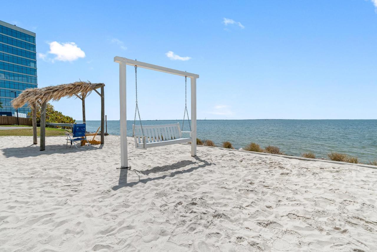 Bay Views From Your Balcony Beach Resort Tampa Luaran gambar